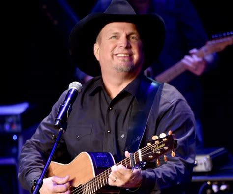 Garth brooks missing people. Things To Know About Garth brooks missing people. 